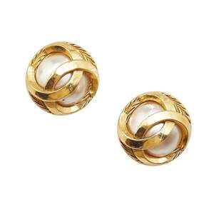 Chanel Vintage Earrings Pearl Gold-Tone #208564C52B